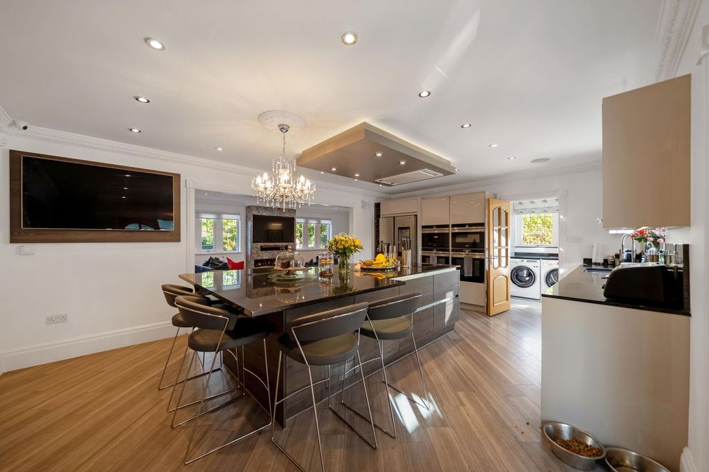 Additional image 10 of 5 bed detached house for saleDivision Lane, Blackpool FY4