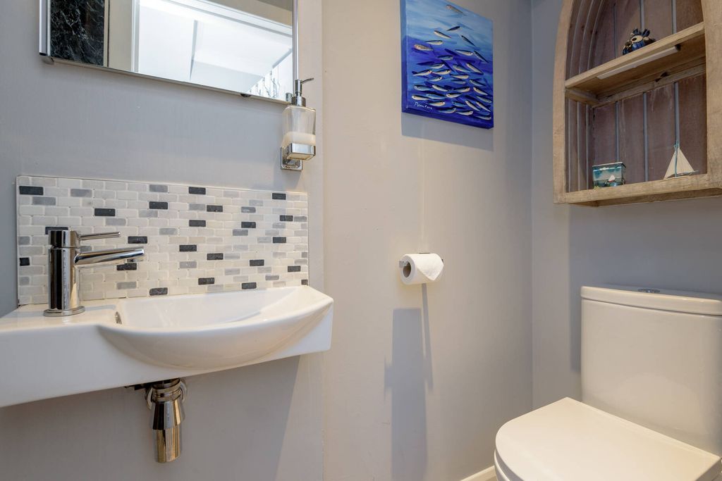 Additional image 17 of 2 bed flat for sale1 Westgate Court, North Berwick EH39