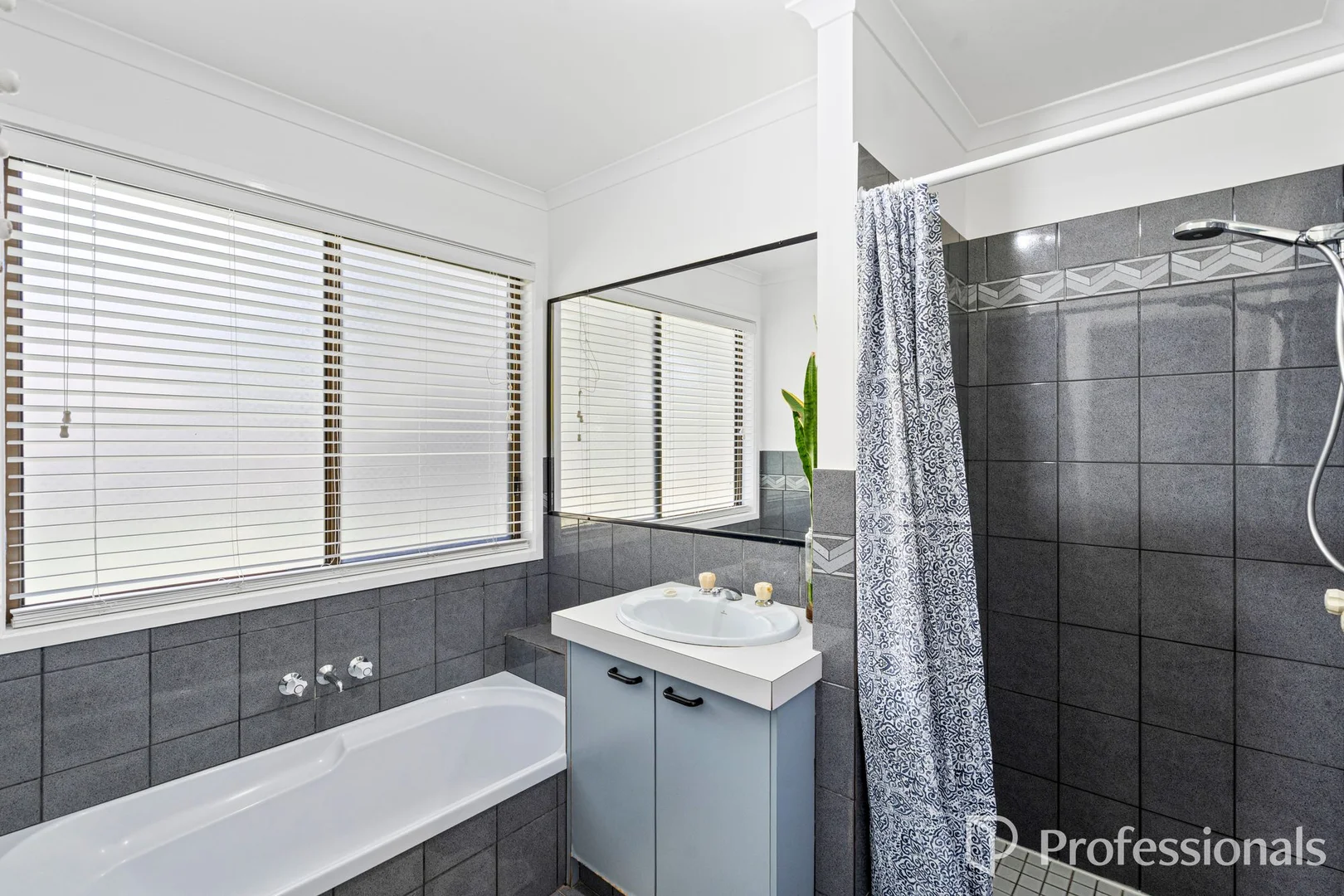Additional image 10 of 9-11 Sumba Ct, Tamborine Mountain QLD 4272