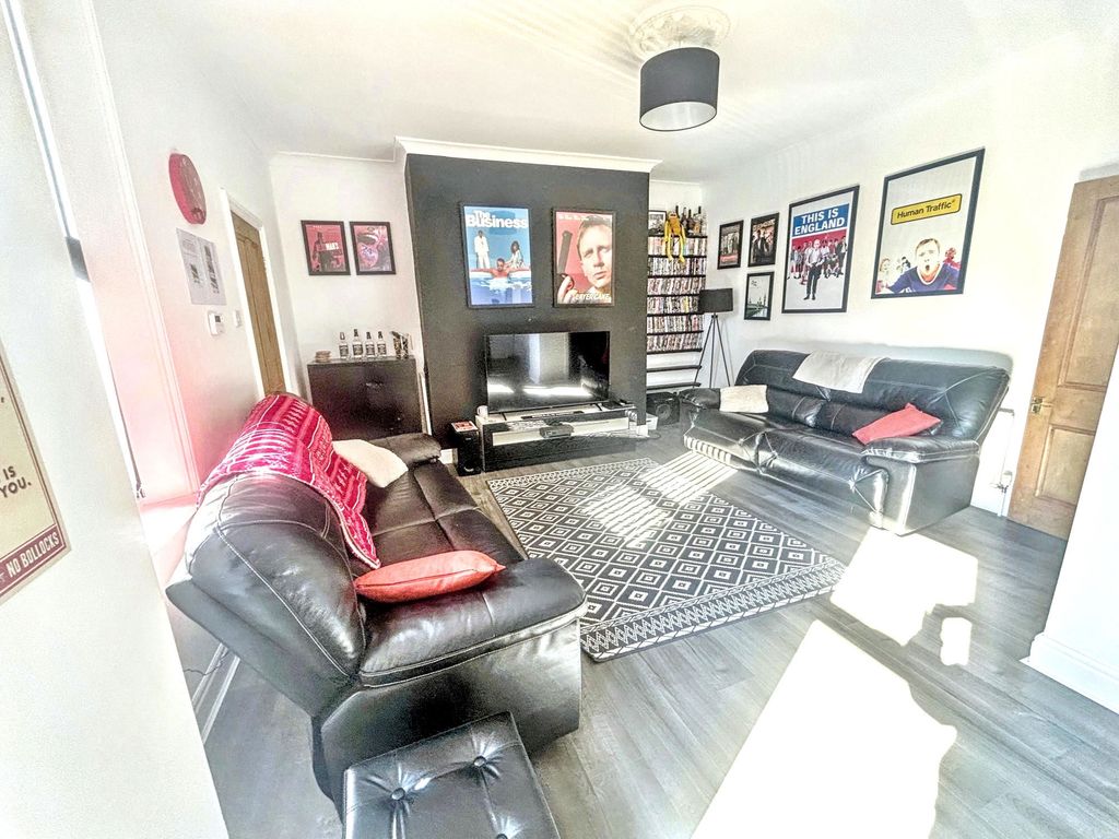 Additional image 4 of 2 bed flat for saleLyndhurst Terrace, Swalwell, Newcastle Upon Tyne NE16