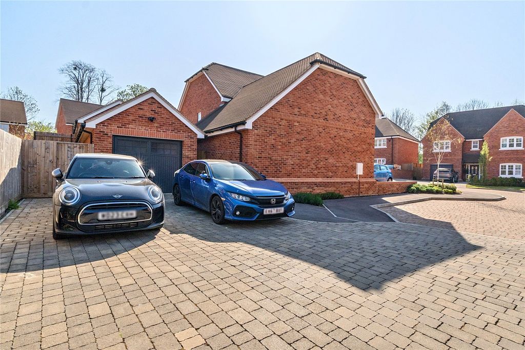 Additional image 32 of 4 bed detached house for saleGale Gardens, Hayley Green, Warfield, Bracknell RG42