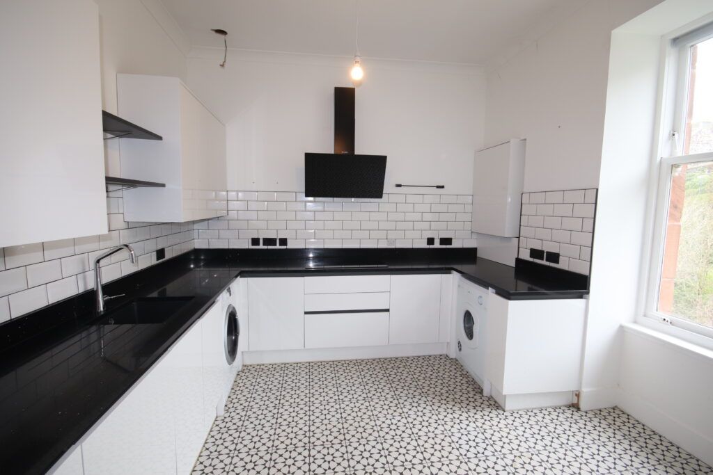 Additional image 7 of 4 bed flat for sale3/2, 23 Argyle Place, Rothesay PA20