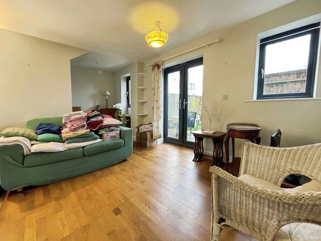 Additional image 2 of 1 bed flat for saleBlenheim Road, Kidlington OX5