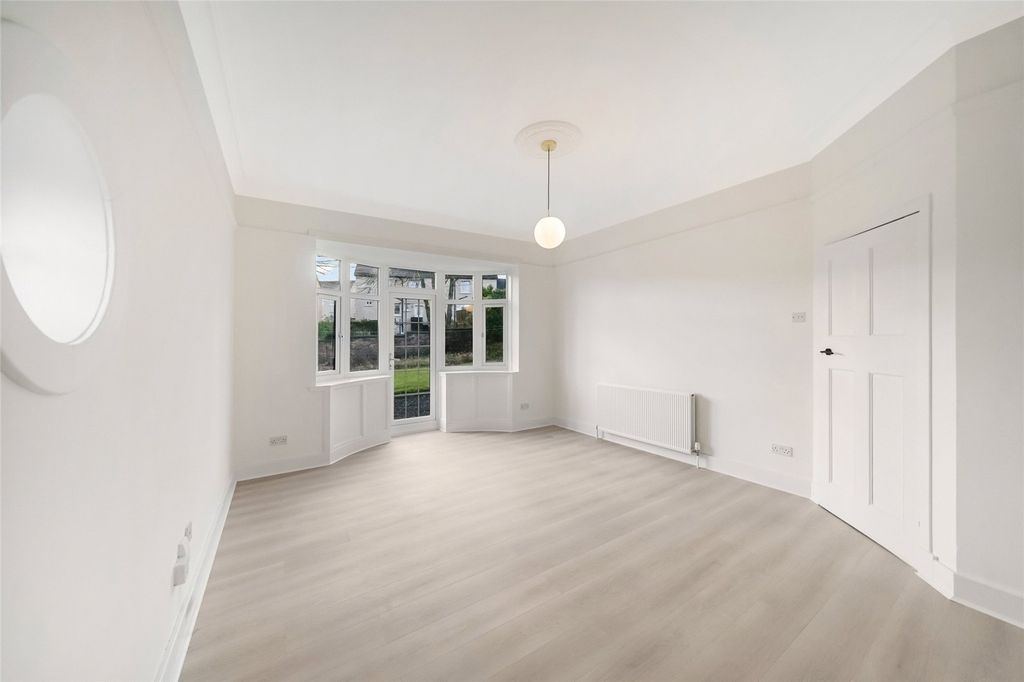 Additional image 11 of 4 bed detached bungalow for saleDuke Street, Denny FK6
