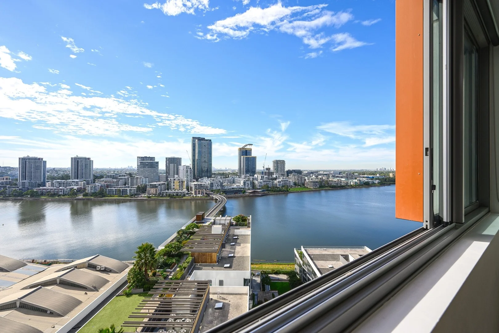 1807/18 Footbridge Boulevard, Wentworth Point NSW 2127
