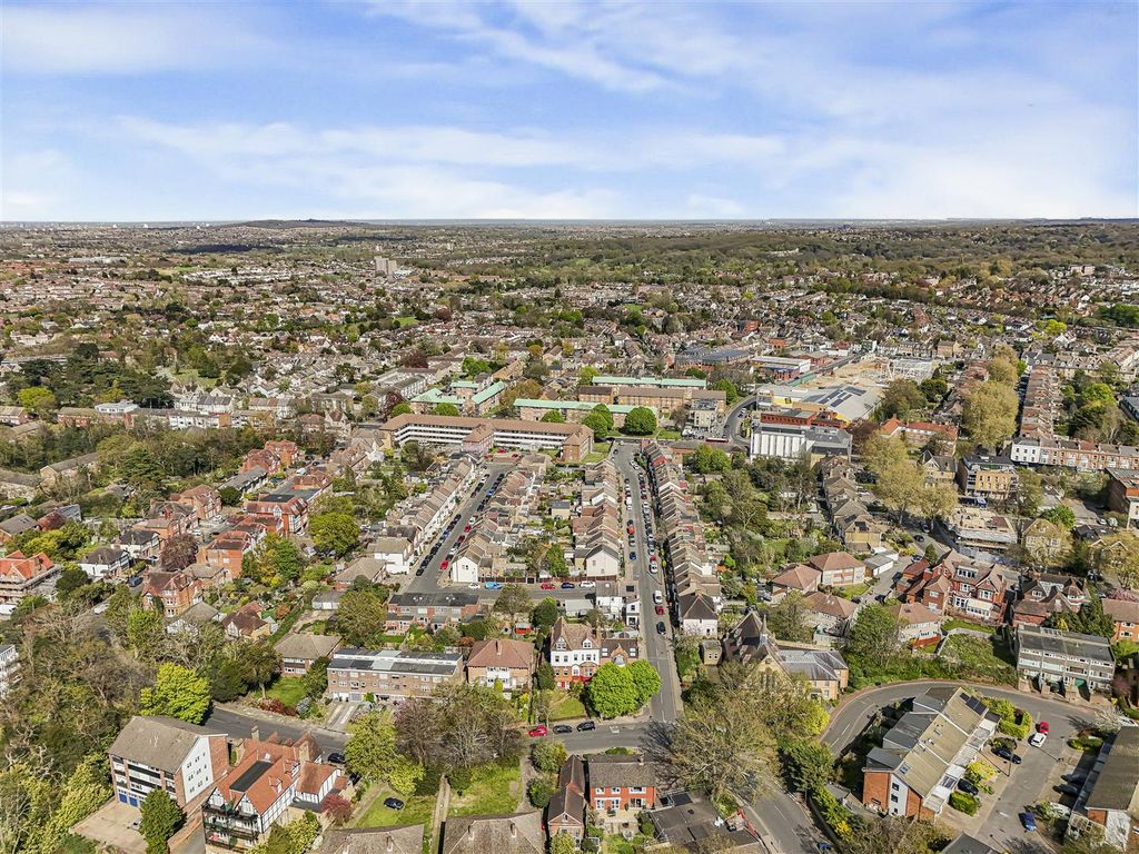 Additional image 25 of 4 bed flat for saleHighland Road, Bromley BR1