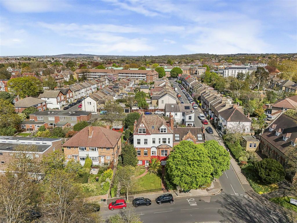 Additional image 20 of 4 bed flat for saleHighland Road, Bromley BR1