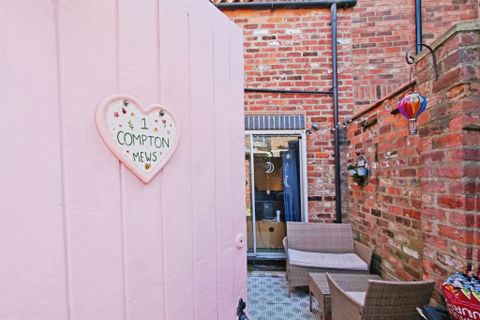 Compton Mews, York YO30