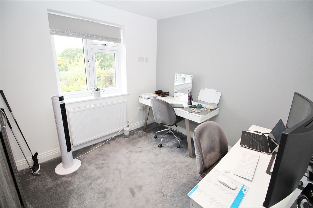 Additional image 16 of 4 bed semi-detached house for saleGables Avenue, Red Road, Borehamwood WD6