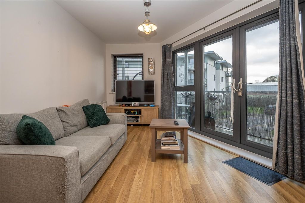Additional image 8 of 2 bed flat for saleRollason Way, Brentwood CM14
