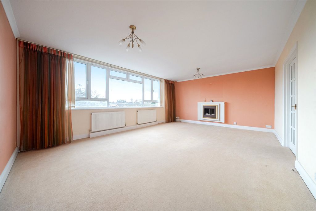 Additional image 3 of 3 bed flat for saleHawthorne Road, Bickley BR1