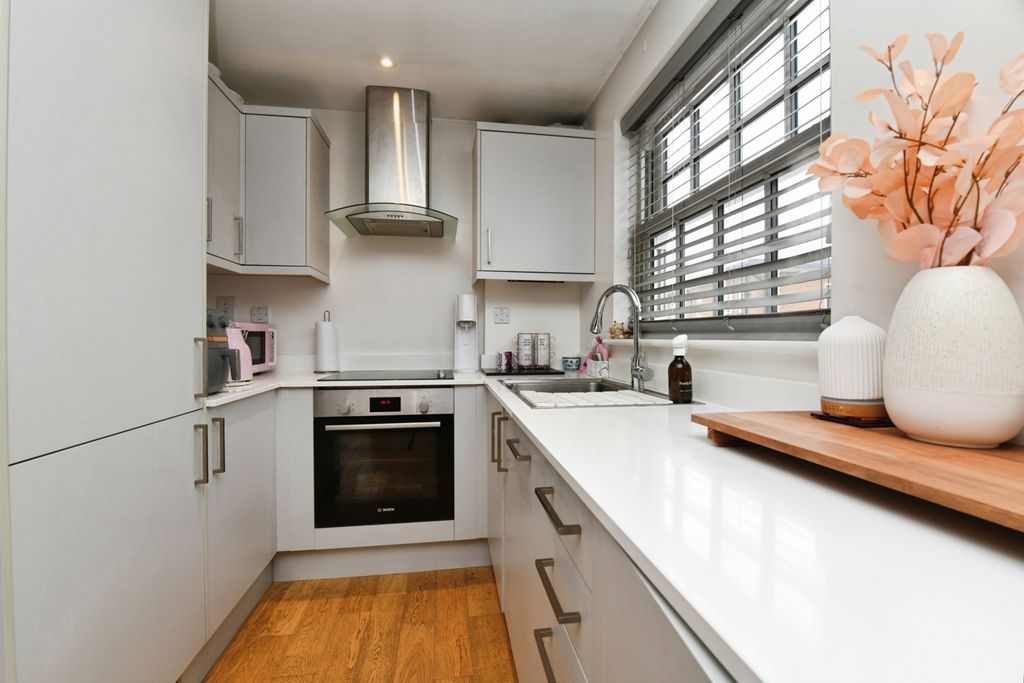 Additional image 6 of 1 bed maisonette for saleCoggeshall Road, Braintree, Essex CM7