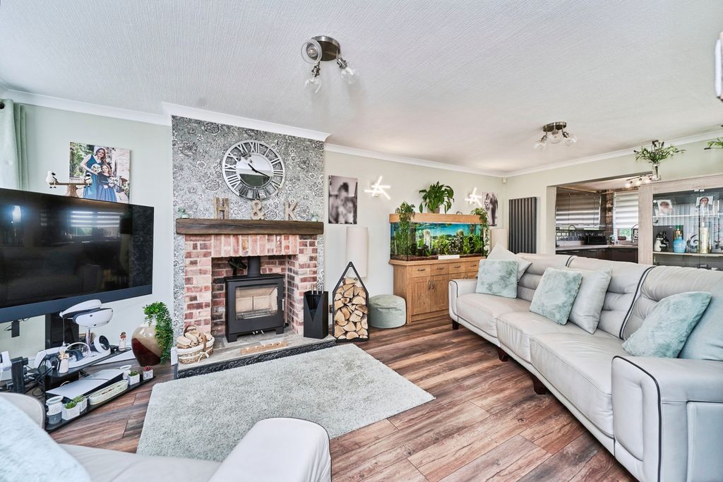 Additional image 2 of 2 bed semi-detached house for saleBirchlands, Bridgnorth WV15