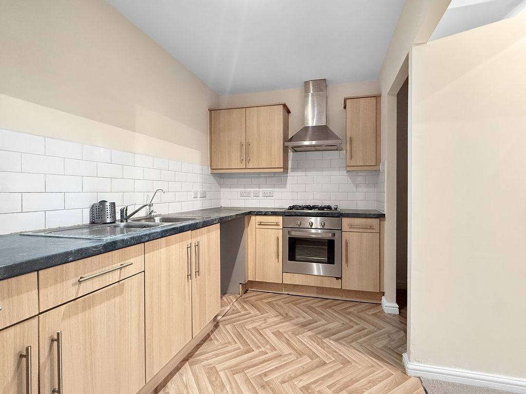 Additional image 3 of 2 bed flat for saleParnell Place, Braintree CM7