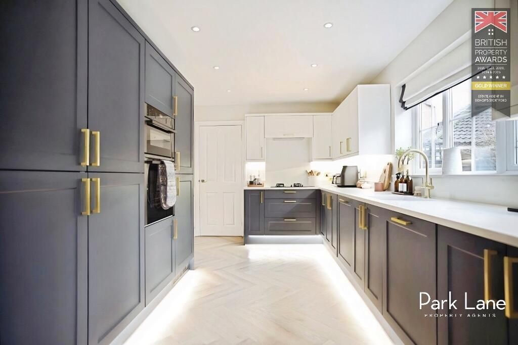 Additional image 5 of 4 bed detached house for saleSaddlers Close, Bishops Stortford CM23