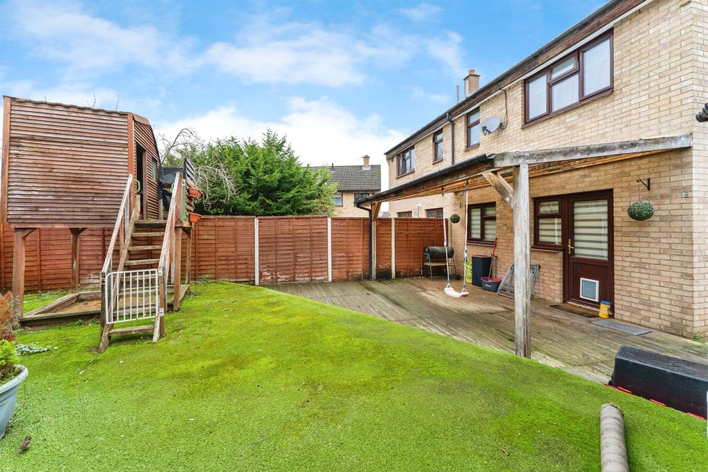 Additional image 2 of 3 bed semi-detached house for saleWillow Close, Brandon IP27