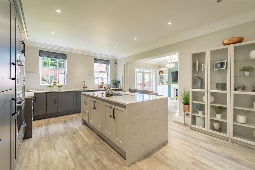 Additional image 12 of 5 bed detached house for saleGrangelea Gardens, Bramcote, Nottingham NG9