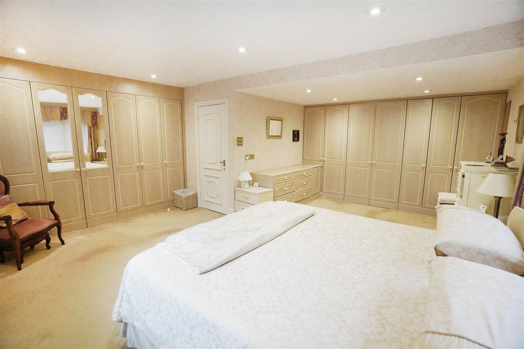 Additional image 28 of 5 bed detached house for saleFoxholes Road, Horwich, Bolton BL6