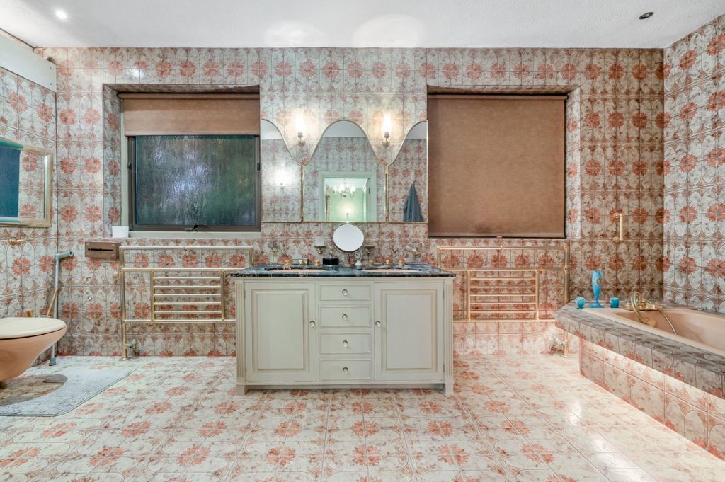 Additional image 11 of 5 bed detached house for saleSouth Hill Road, Bromley BR2