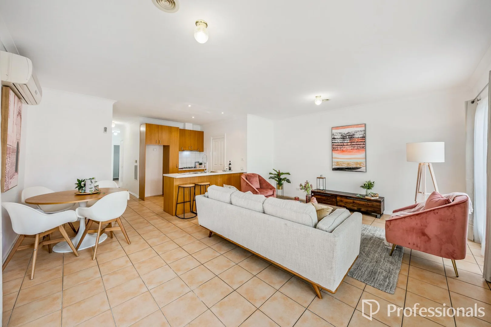 Additional image 3 of 13 Hinchinbrook Close, Caroline Springs VIC 3023
