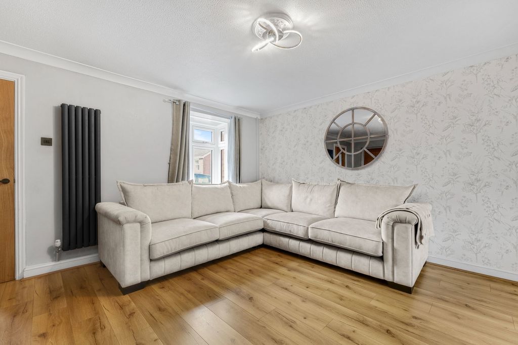 Additional image 6 of 4 bed semi-detached house for saleBarsham Drive, Brierley Hill DY5