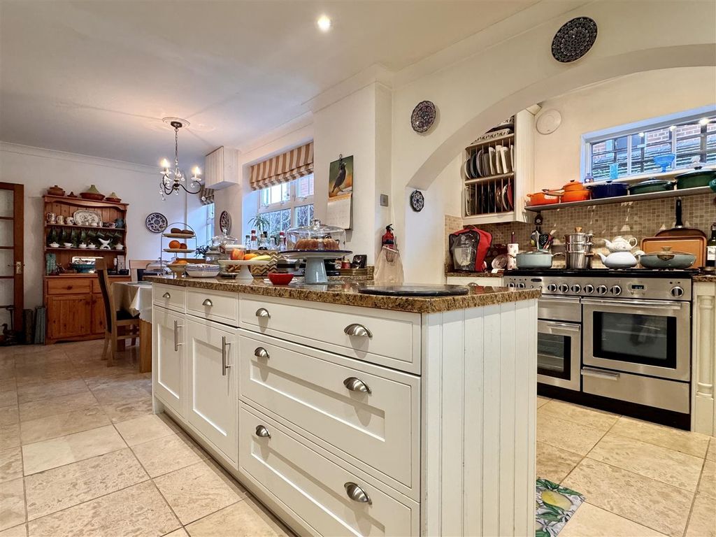 Additional image 18 of 4 bed detached house for saleCourtauld Road, Braintree CM7