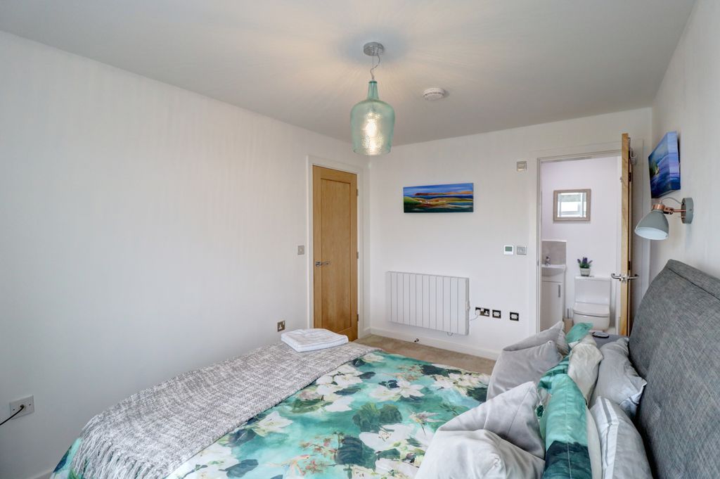 Additional image 13 of 2 bed flat for saleNew South Promenade, Blackpool FY4
