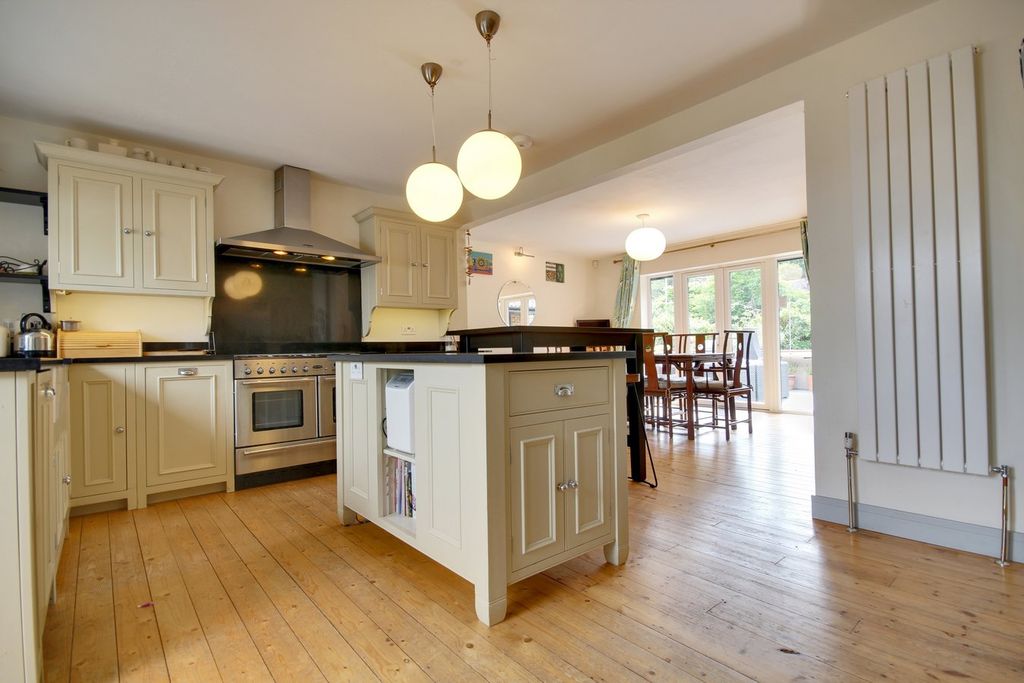 Additional image 3 of 4 bed detached bungalow for saleOberfield Road, Brockenhurst SO42