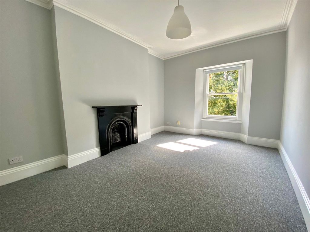 Additional image 2 of 5 bed flat for saleHanbury Road, Clifton, Bristol BS8