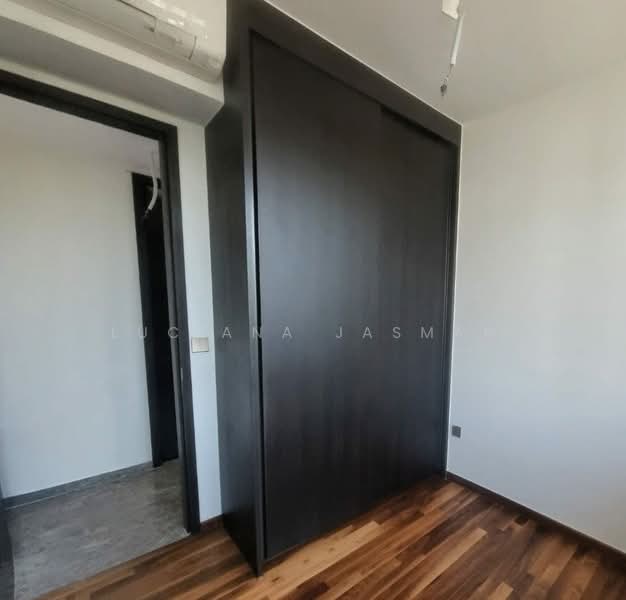 89 Holland Road photo 4