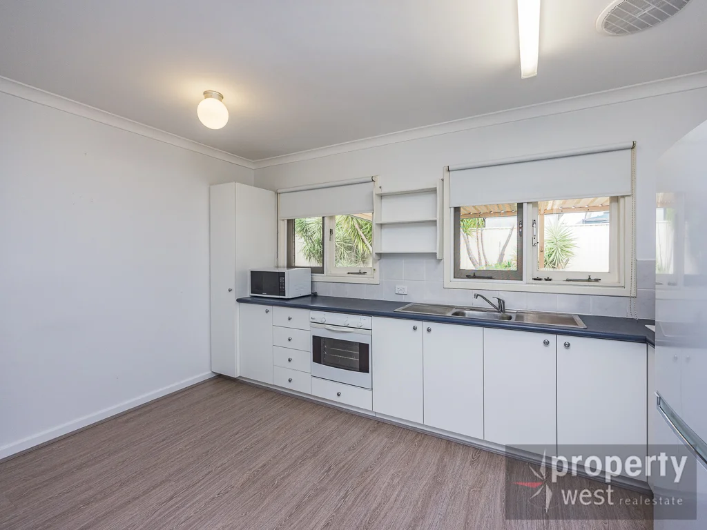 Additional image 7 of 26C Greville Way, Girrawheen WA 6064