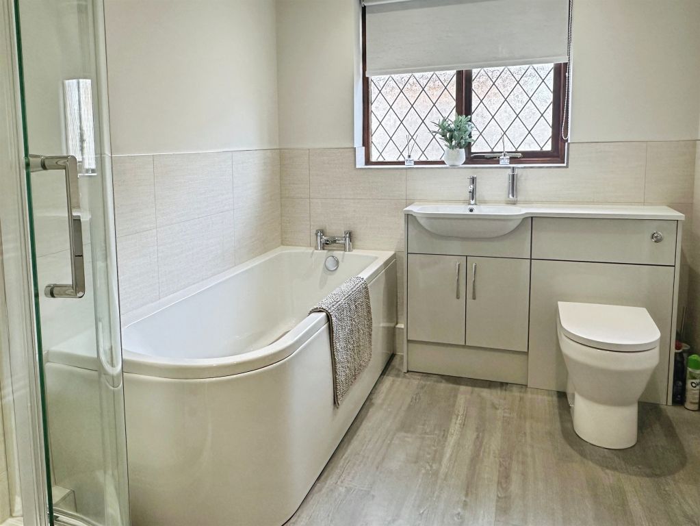 Additional image 13 of 5 bed detached bungalow for saleWilloughby Road, Bourne PE10