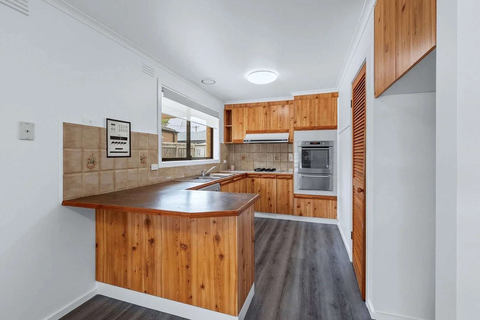 6 McKellar Avenue, Hoppers Crossing VIC 3029 photo 4