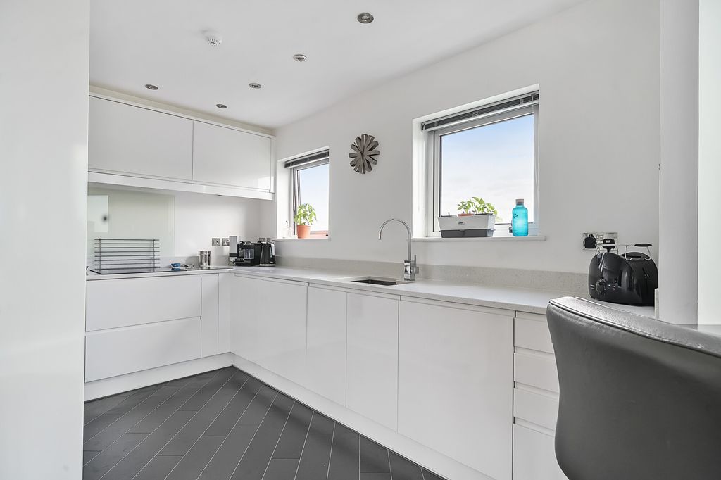 Additional image 3 of 3 bed flat for saleLondon Road, Brighton BN1
