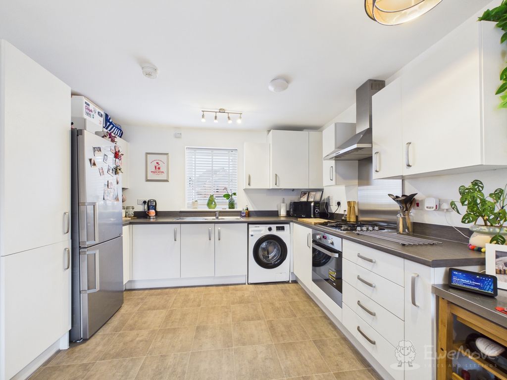 Additional image 4 of 2 bed flat for saleDouglas Court Douglas Drive, Bordon, Hampshire GU35