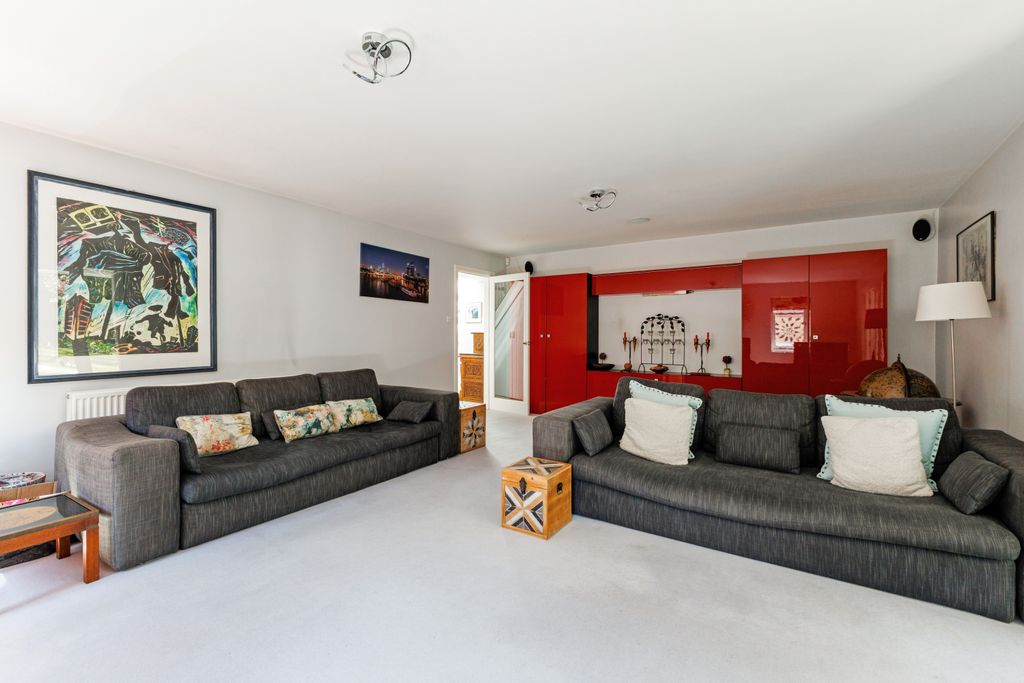 Additional image 9 of 5 bed detached house for saleThe Avenue, The Abbotsbrook, Bourne End SL8