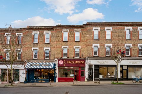 Leopold Road, London SW19