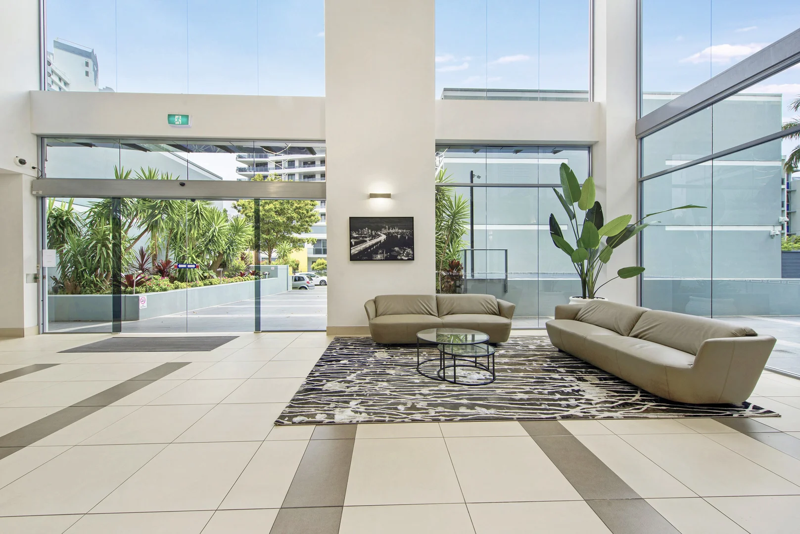 Additional image 18 of 406/4 Como Crescent, Southport QLD 4215