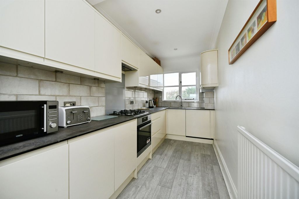 Additional image 6 of 3 bed flat for saleMarine Parade, Brighton BN2