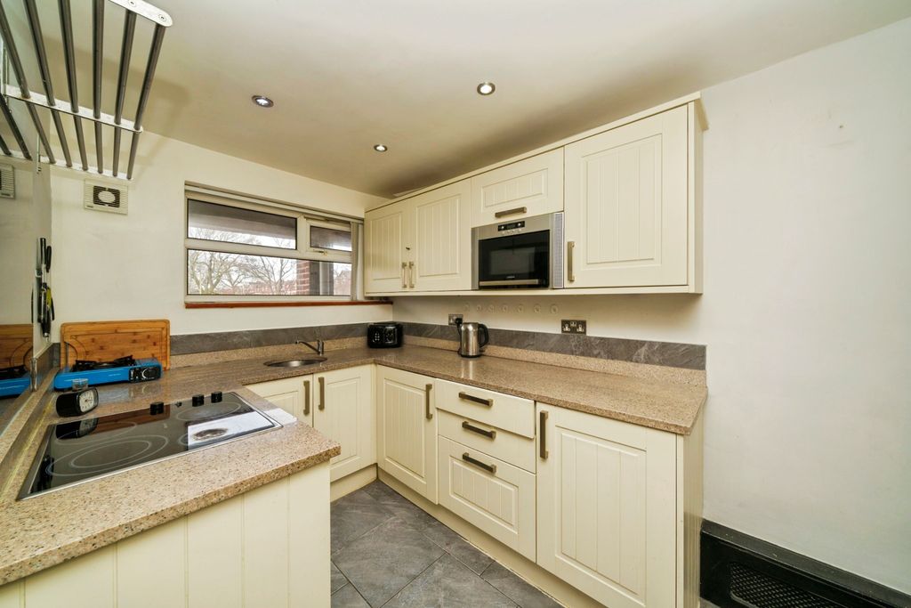 1 bed flat for saleStanley Road, Bootle L20 photo 4