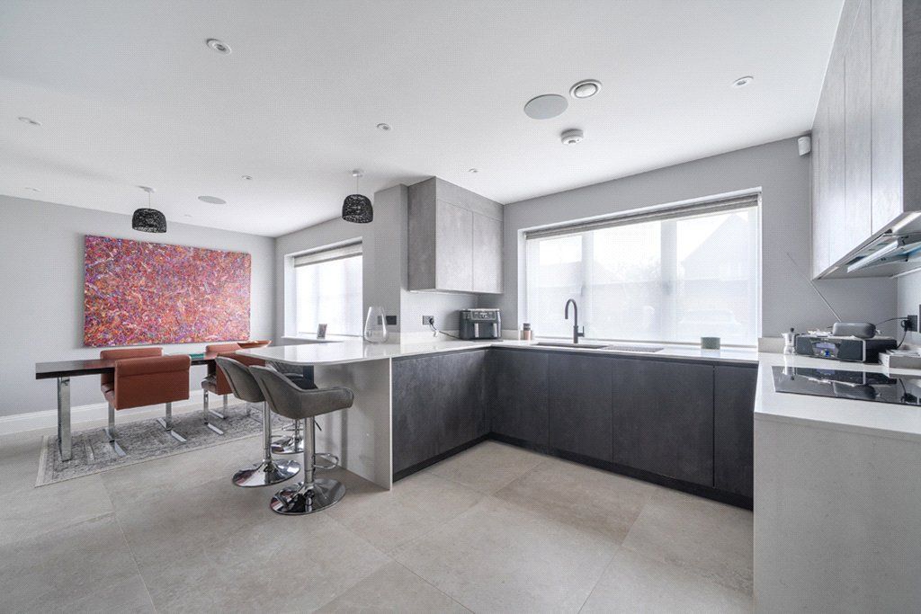 Additional image 13 of 3 bed semi-detached house for saleBridle Close, Borehamwood, Hertfordshire WD6