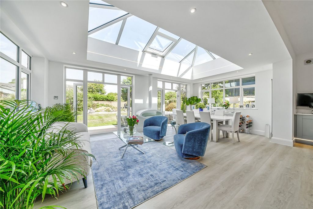 Additional image 10 of 6 bed detached house for saleSouth Walk, Middleton-On-Sea, West Sussex PO22