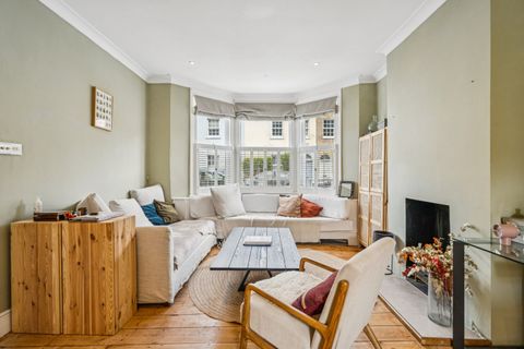 St Dionis Road, Parsons Green SW6