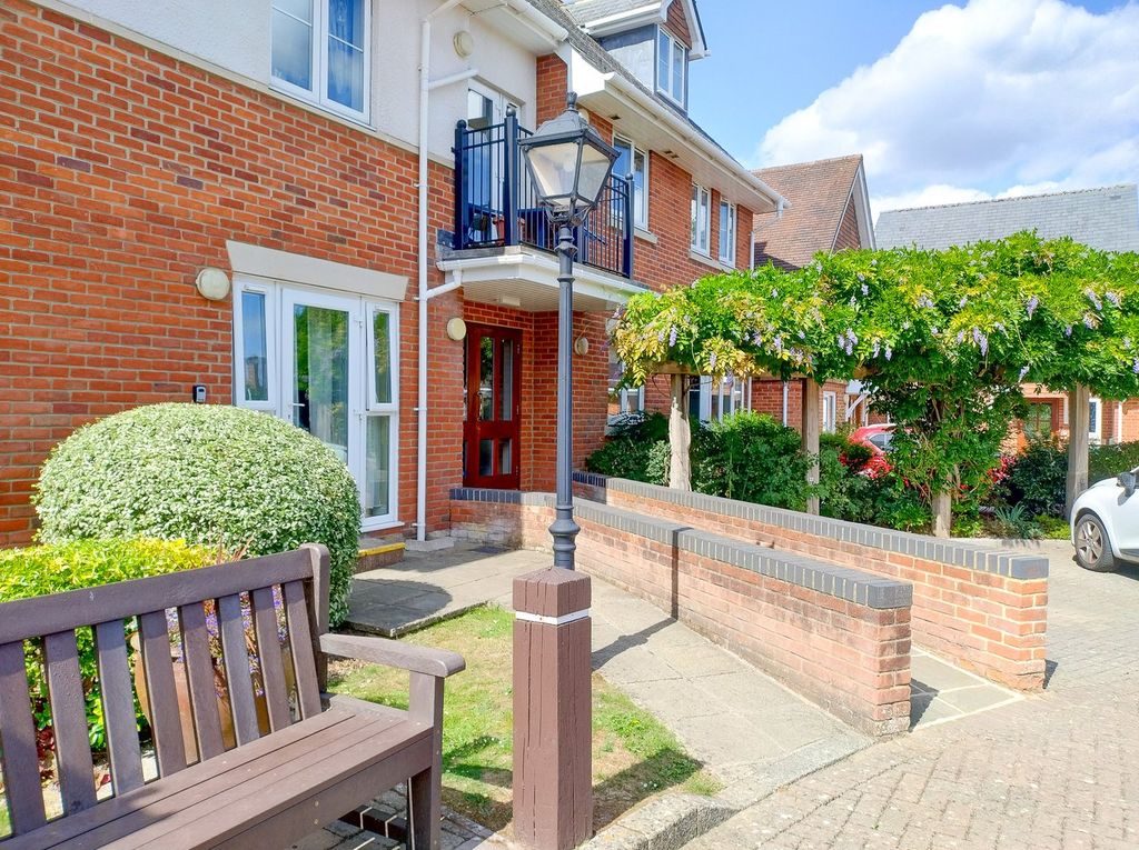 Additional image 15 of 2 bed flat for saleBrookley Road, Brockenhurst SO42