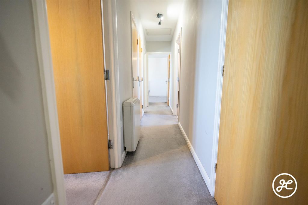 Additional image 7 of 2 bed flat for saleCavalier Close, Bridgwater TA6