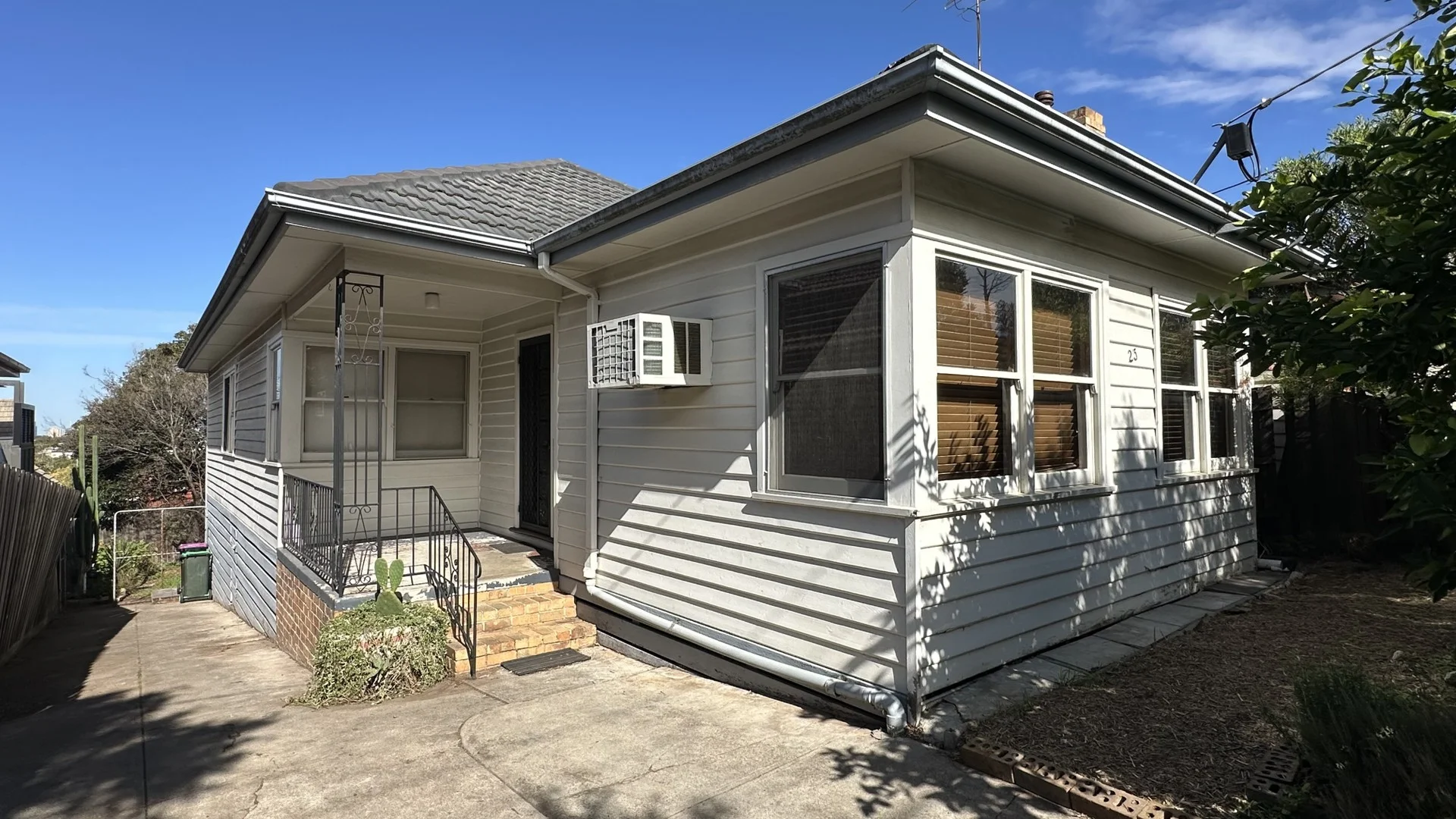 25 Grundy Grove, Pascoe Vale South VIC 3044