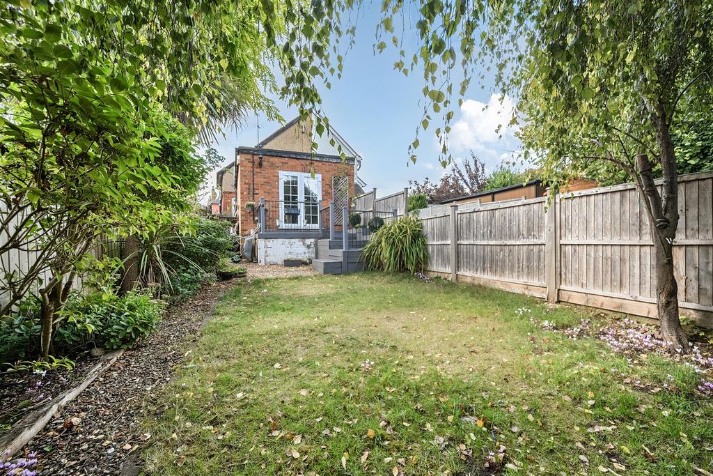 Additional image 14 of 3 bed semi-detached house for saleCollege Road, Maidenhead SL6