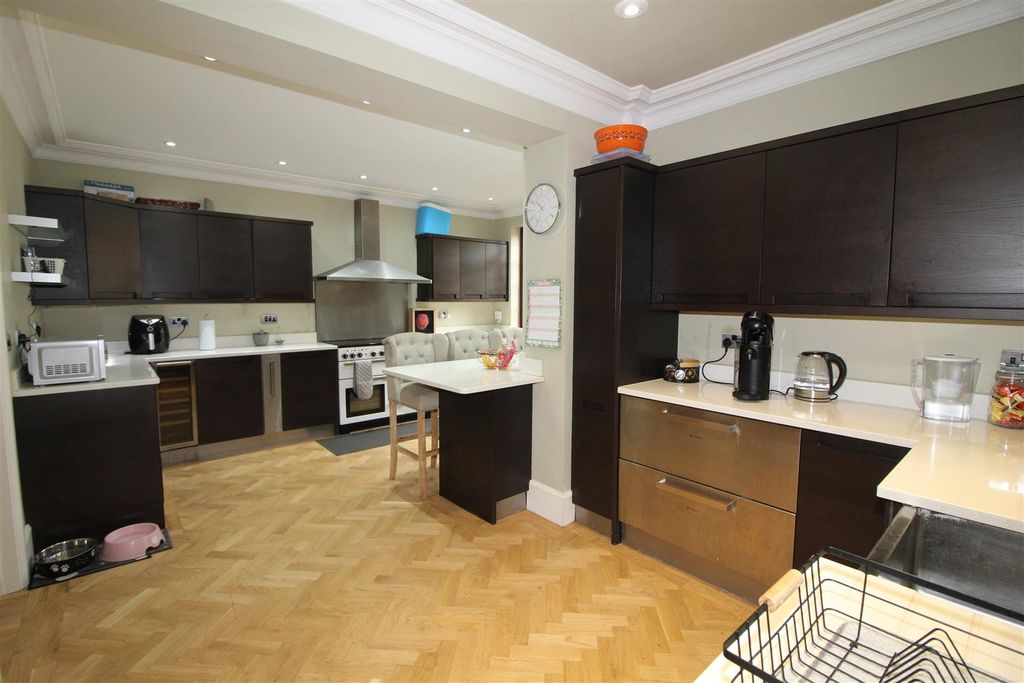 Additional image 8 of 4 bed semi-detached house for saleBryn Road, Pontllanfraith, Blackwood NP12