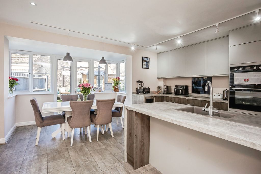 Additional image 8 of 4 bed detached house for saleColtsfoot Drive, Bourne PE10