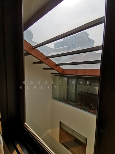 Emerald Hill Road photo 3